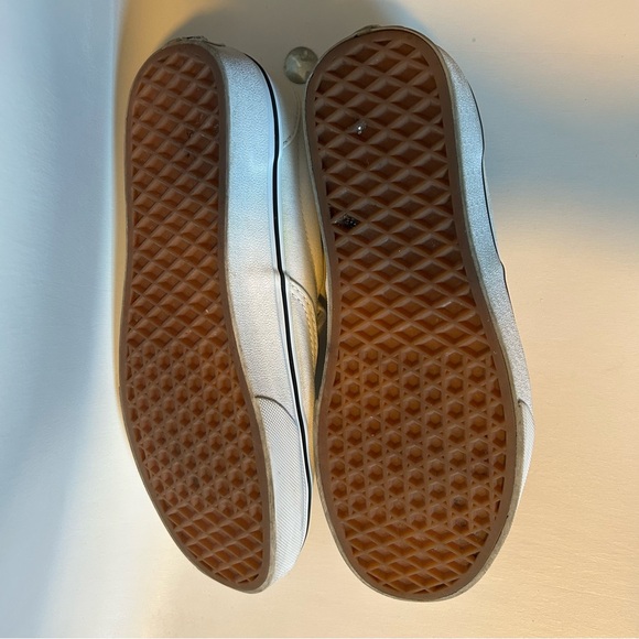 Vans Cream Sneakers with Canvas Upper and Rubber Sole - Picture 5 of 6